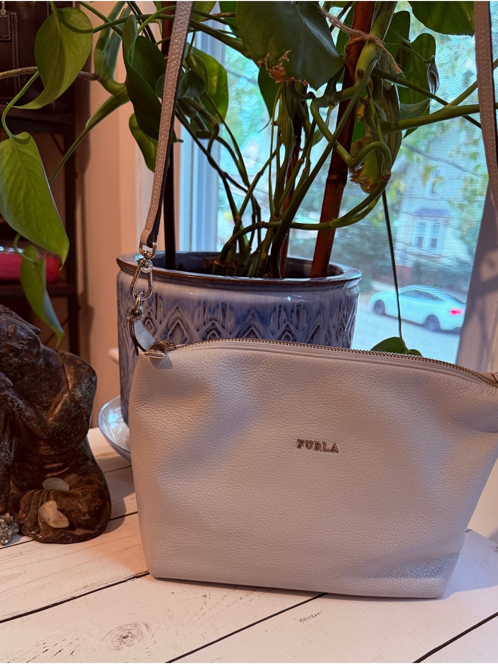 Furla | Sophie 2-Way Grained Leather Crossbody Bag/Clutch in Light Gray *FLAWS*